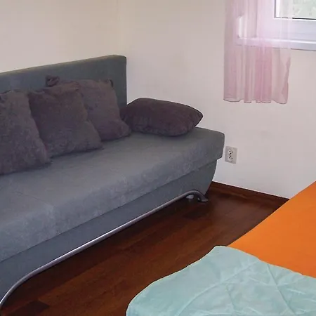 Two-bedroom Holiday In *