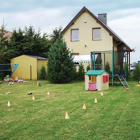 Prázdninový dům Two-bedroom Holiday In Nowecin